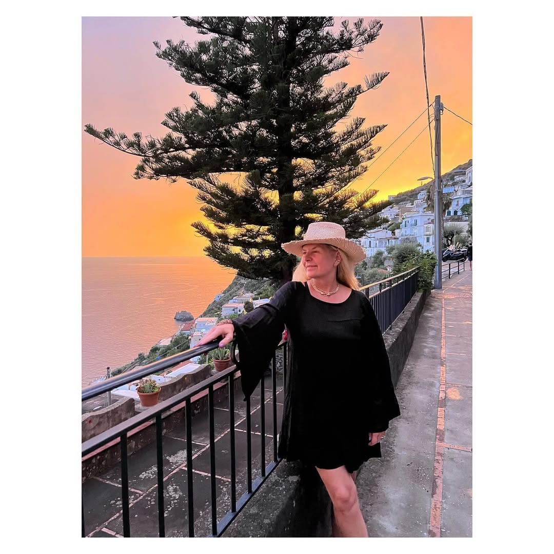 Post 6 by Melissa Hillas on Instagram (image)