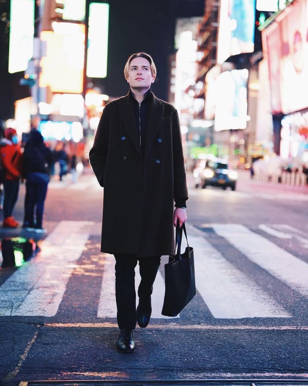 Post 8 by English Laundry (Official) on Instagram (image)