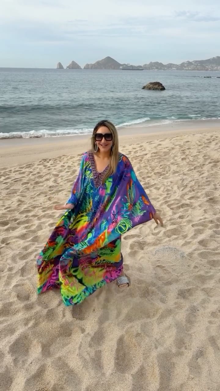 Post 4 by ellesluxury4u on Instagram (video)