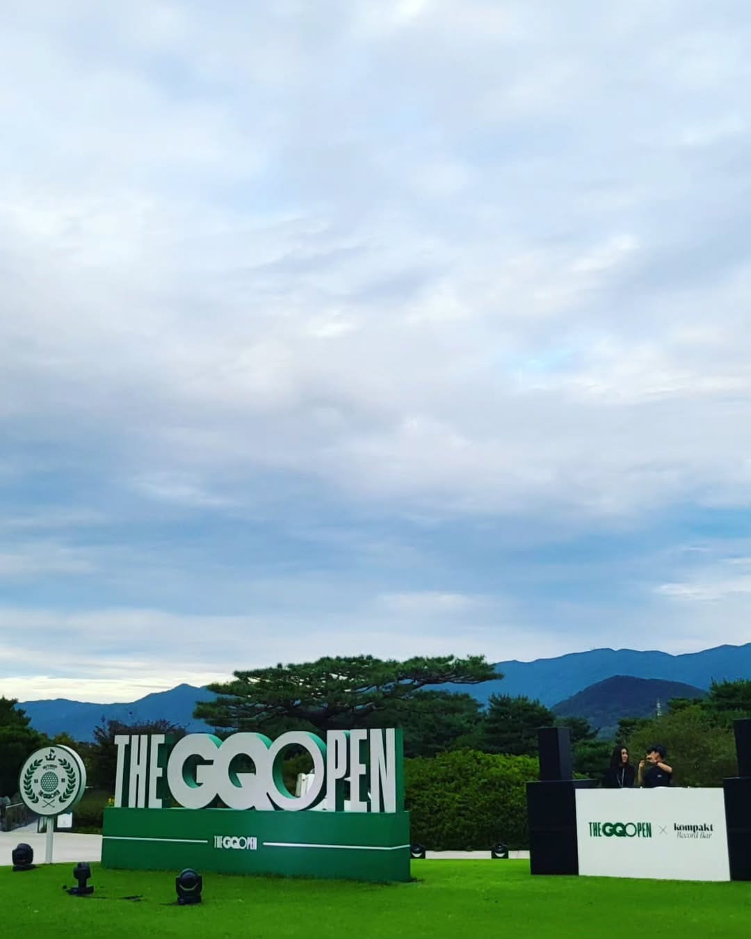 Post 7 by 정용수 on Instagram (carousel)