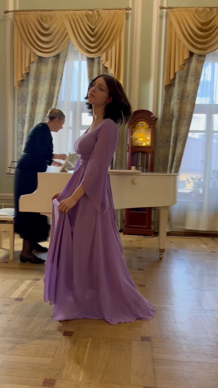 Post 3 by OLESYA ANTSIFEROVA | МОДЕЛЬ | МОСКВА on Instagram (video)