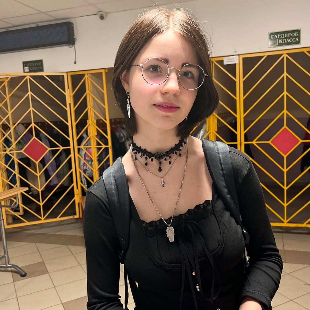 Post 4 by OLESYA ANTSIFEROVA | МОДЕЛЬ | МОСКВА on Instagram (carousel)