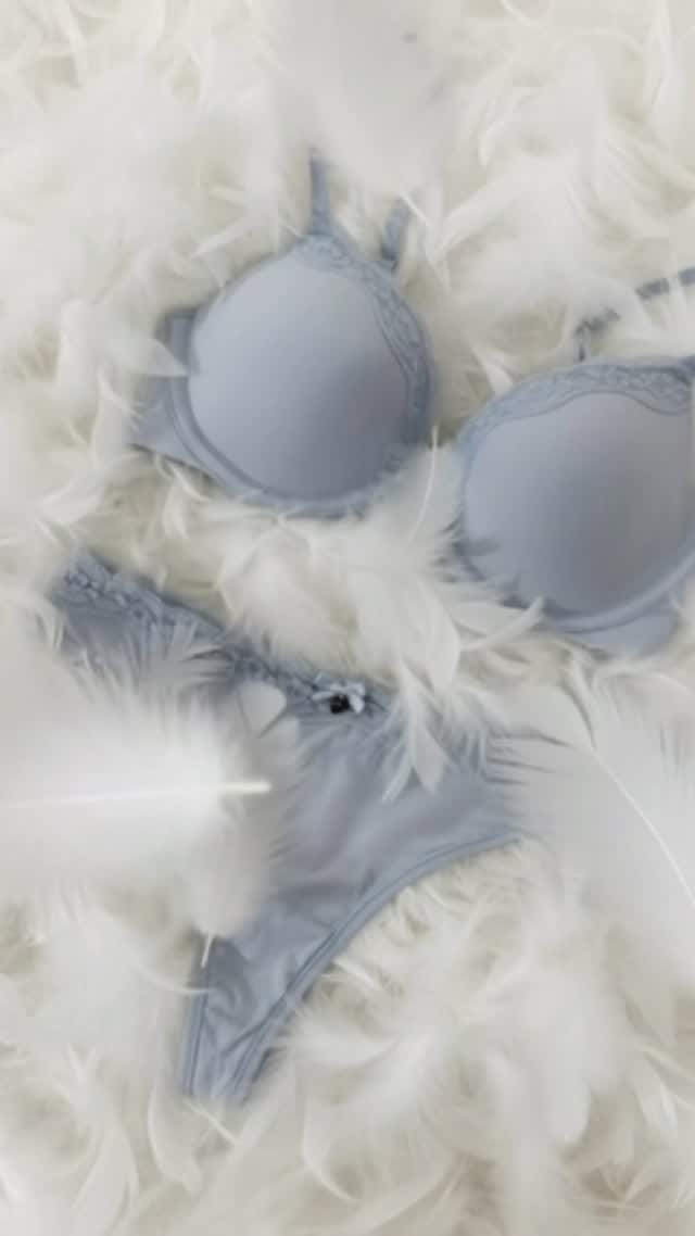 Post 8 by Boux Avenue on Instagram (video)