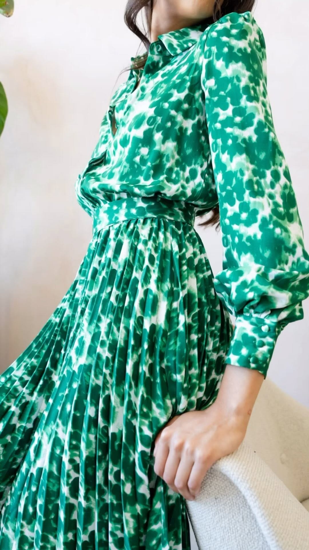 Post 2 by Yan Neo London | Reworked Vintage Luxury on Instagram (video)