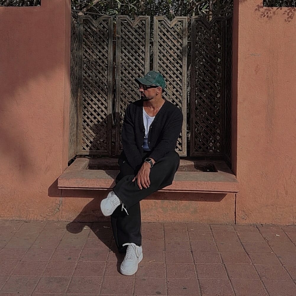 Post 2 by Cameron Khan on Instagram (image)
