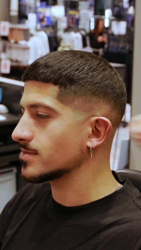 Post 6 by Pall Mall Barbers London on Instagram (video)