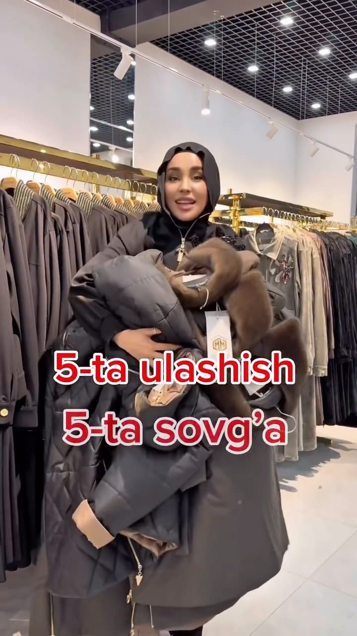 Post 10 by LASAGRADA _boutique on Instagram (video)