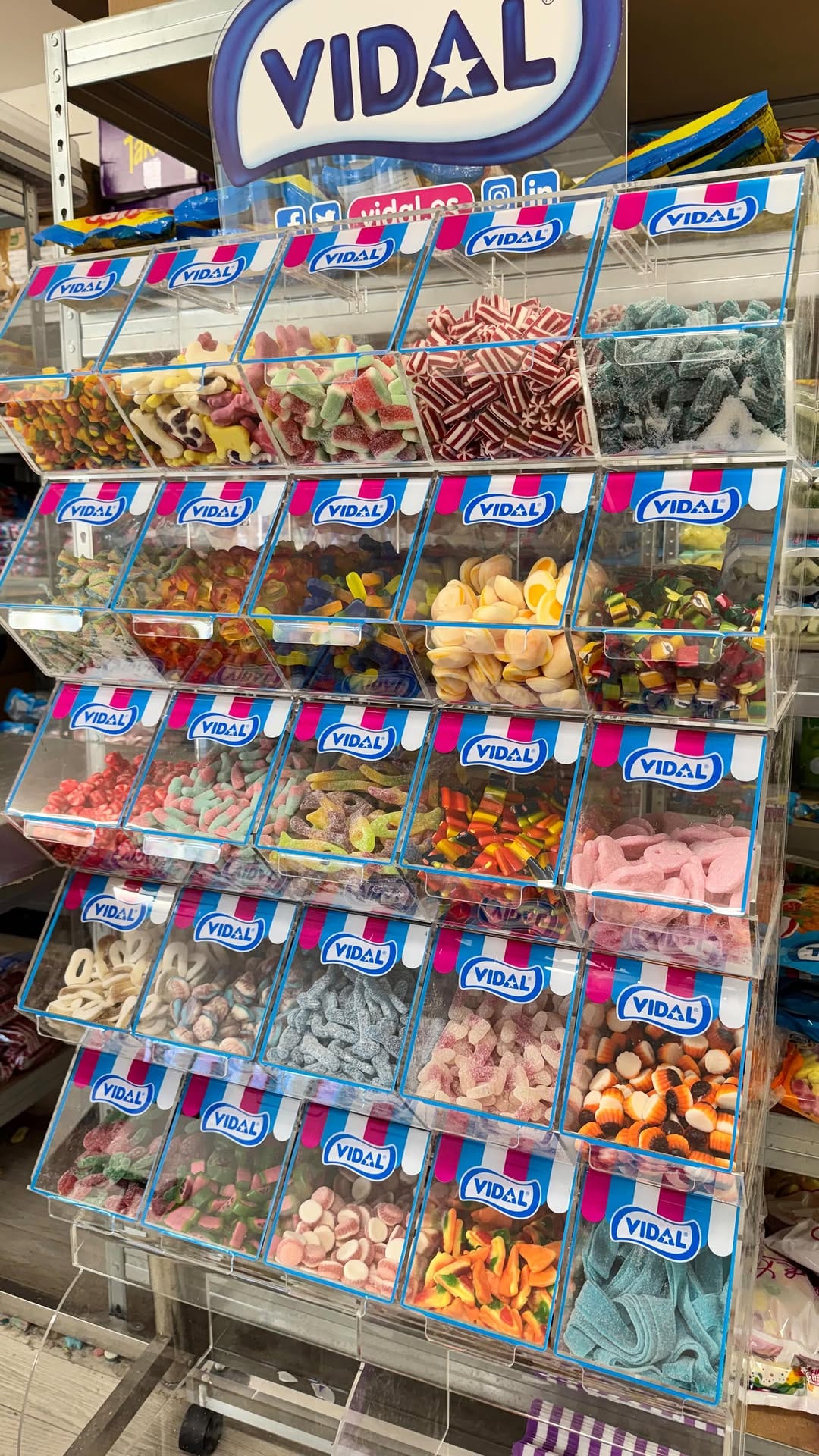 Post 6 by 🍭 SUGAR RUSH SWEETIES 🍭 on Instagram (video)