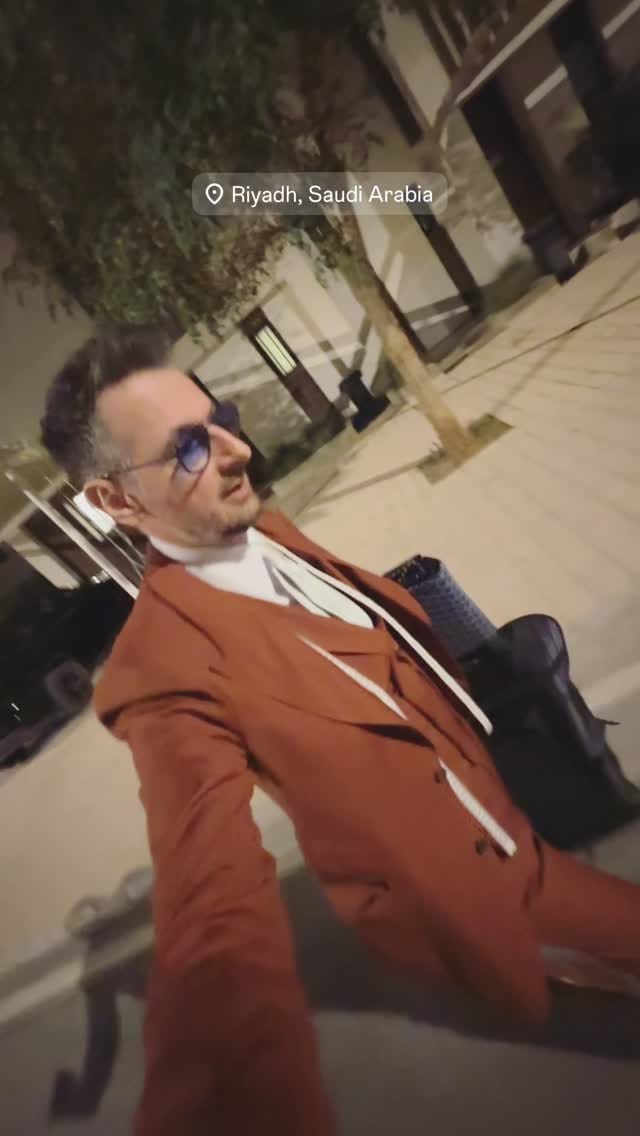 Post 7 by Luxury Suits for Leaders – M.Frackowiak on Instagram (video)