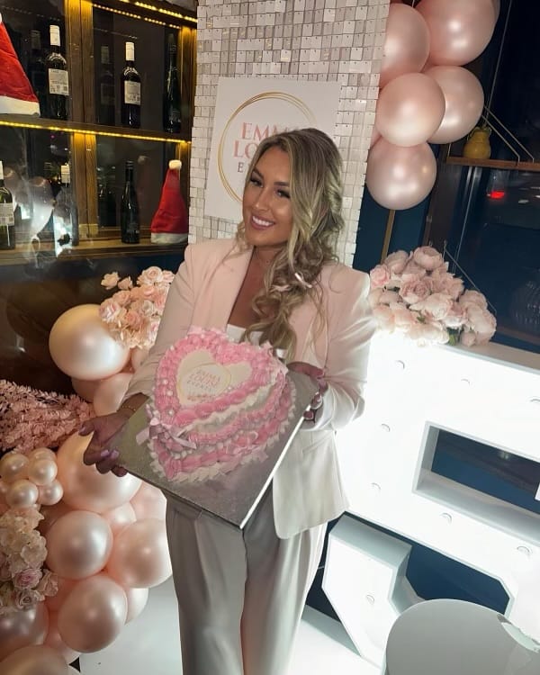 Post 10 by Balloons & Event Decor! on Instagram (carousel)