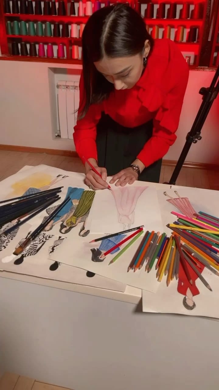 Post 2 by GulChiroy official on Instagram (video)