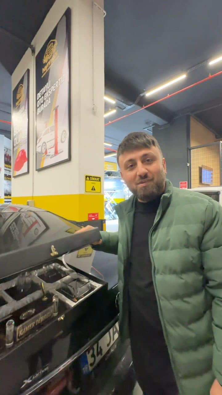 Post 10 by Lüks Ofis Setleri on Instagram (video)