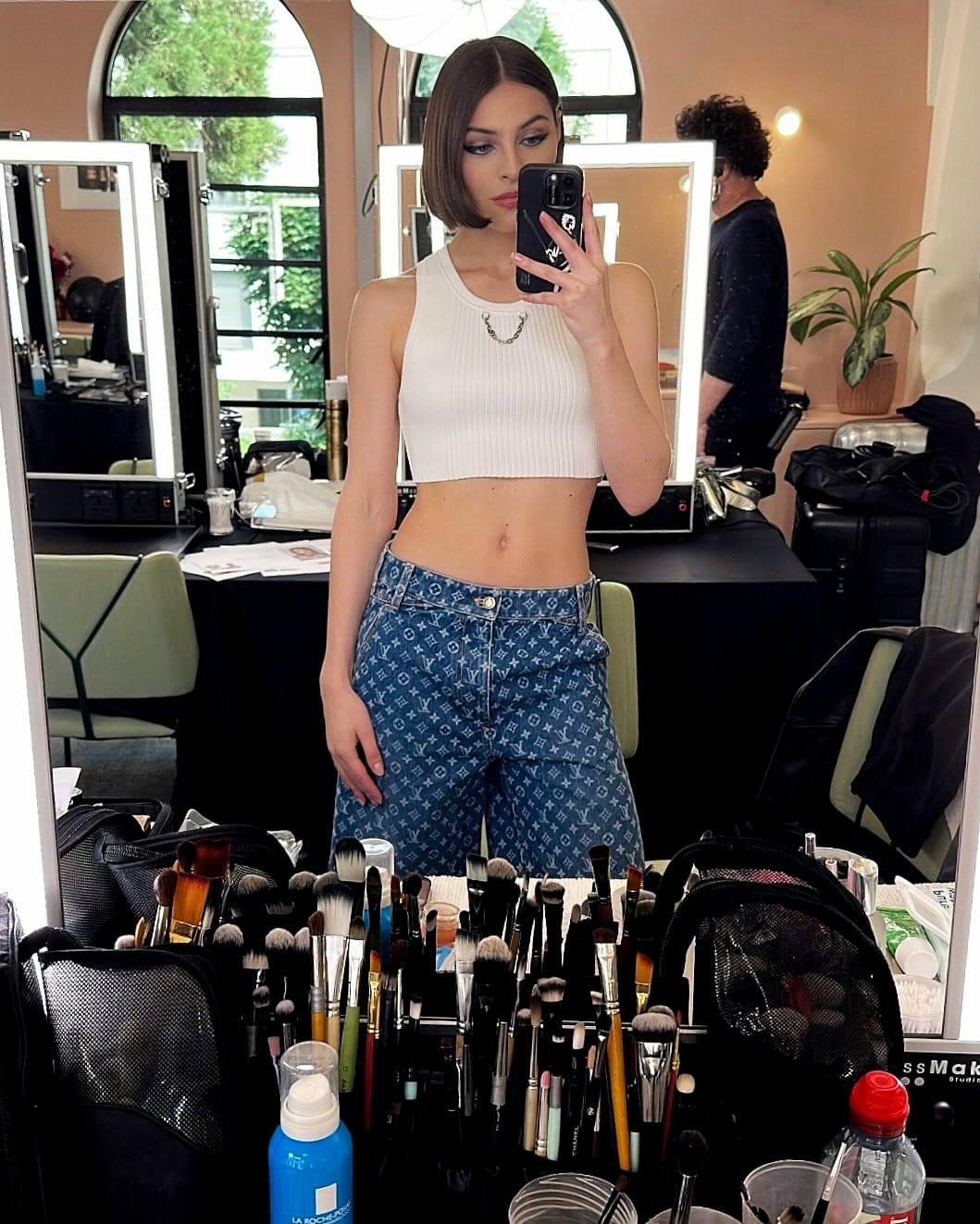 Post 2 by 𝖕𝖆𝖚𝖑𝖎𝖓𝖊 on Instagram (carousel)