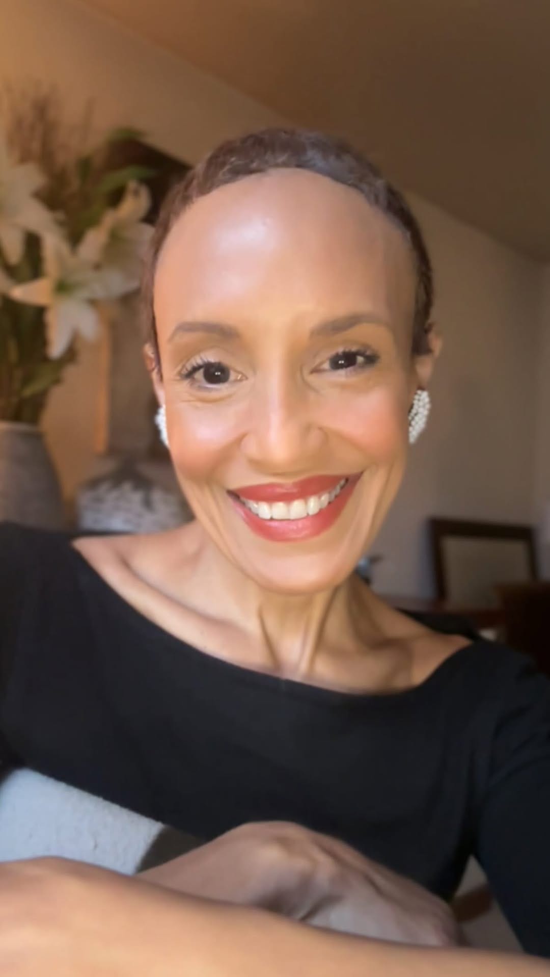 Post 5 by The Elegant Stylist / 40+ Style on Instagram (video)