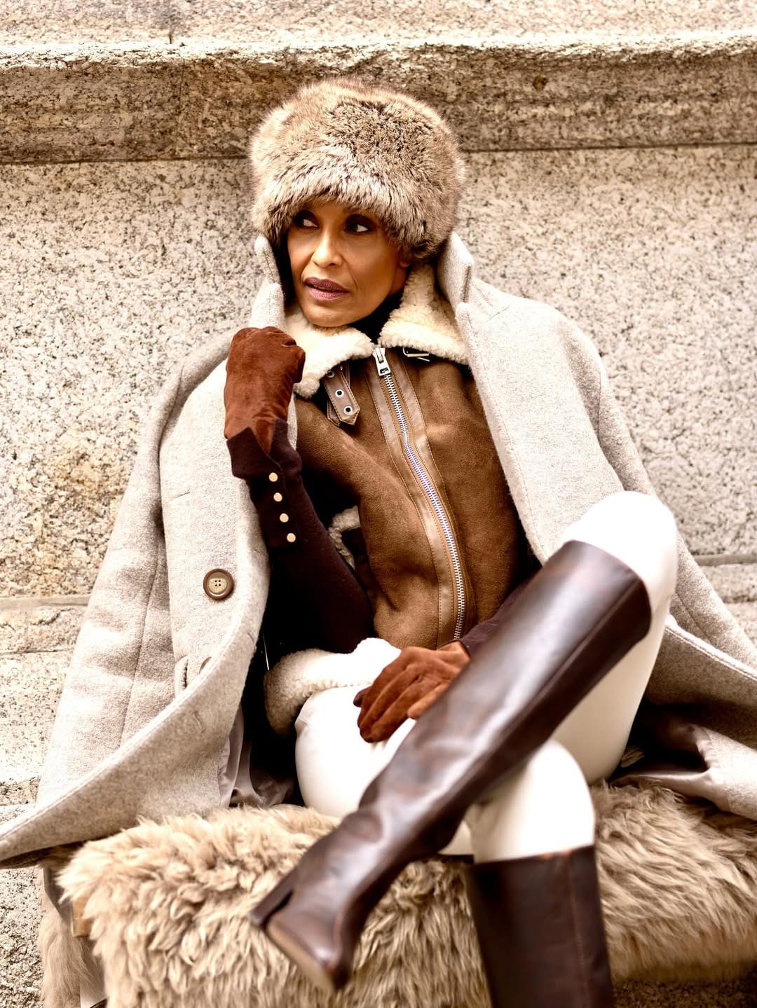 Post 6 by The Elegant Stylist / 40+ Style on Instagram (carousel)