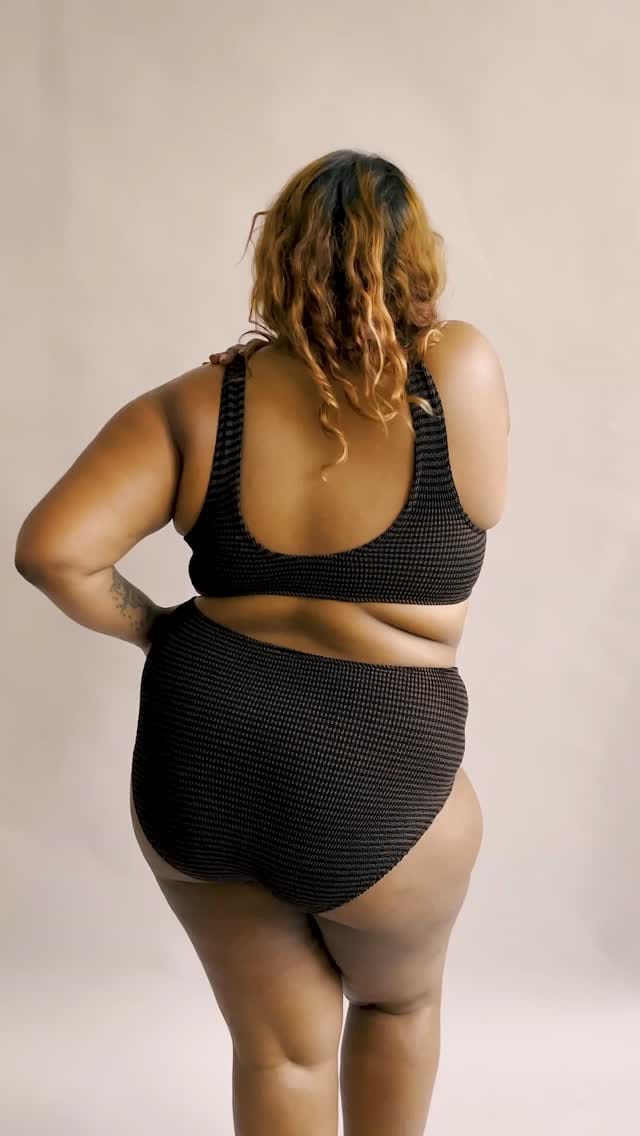 Post 1 by Youswim on Instagram (video)