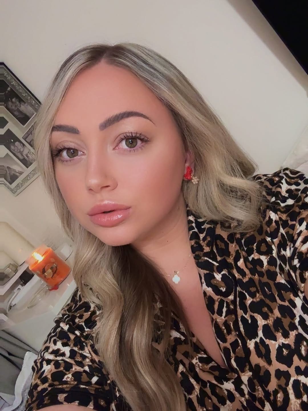 Post 4 by 𝐄𝐥𝐥𝐞𝐦𝐚𝐲 𝐒𝐦𝐢𝐭𝐡 on Instagram (carousel)
