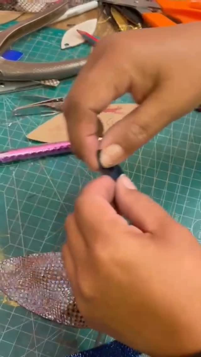 Post 4 by VANGANIA on Instagram (video)