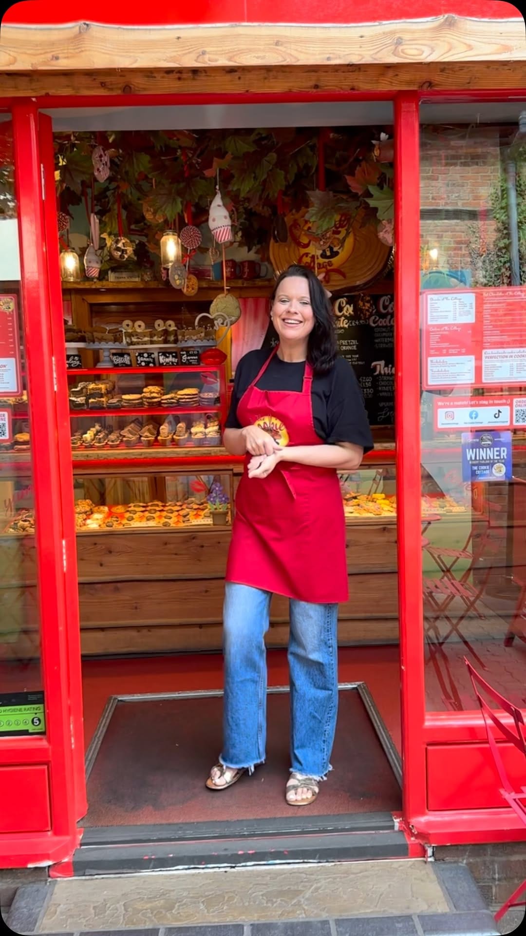 Post 10 by The cookie cottage on Instagram (video)