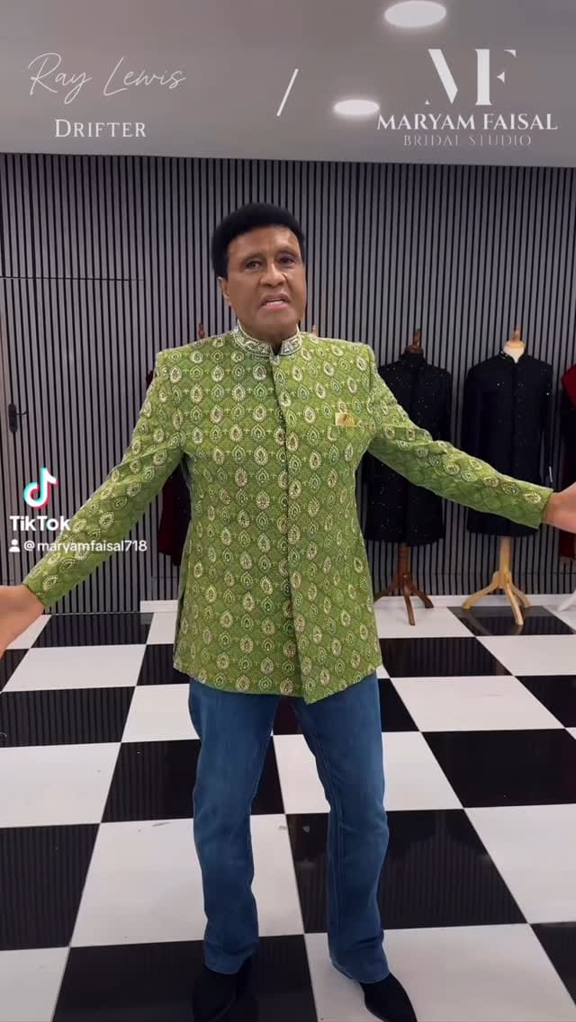 Post 8 by MARYAM FAISAL BRIDAL STUDIO on Instagram (video)