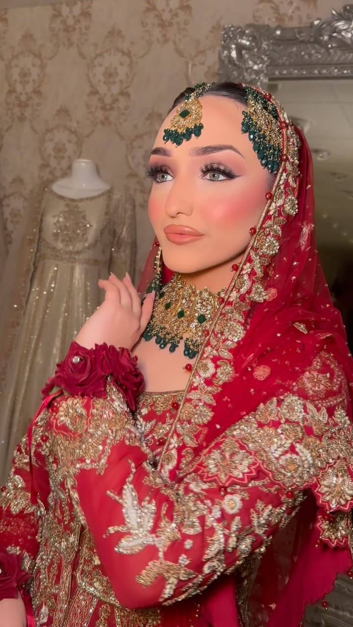 Post 7 by MARYAM FAISAL BRIDAL STUDIO on Instagram (video)