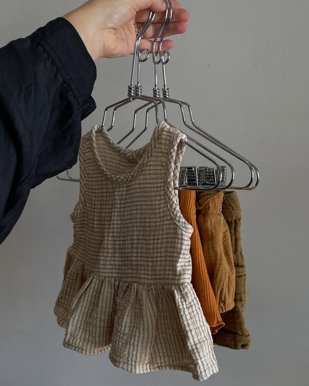 Post 10 by Newcastle preloved & vintage BUY | SELL | EXCHANGE on Instagram (carousel)
