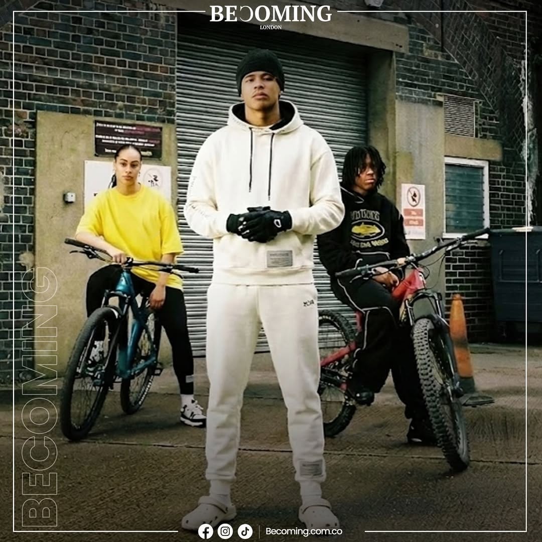 Post 2 by BEↃOMING on Instagram (image)