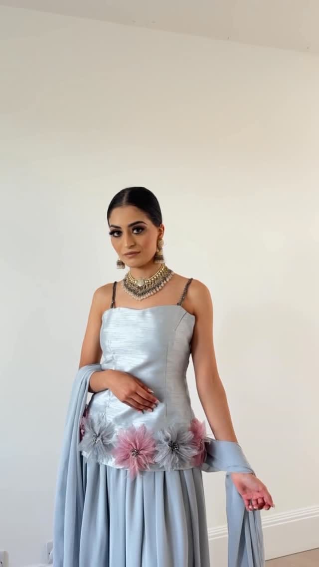 Post 6 by Saashi London® on Instagram (video)