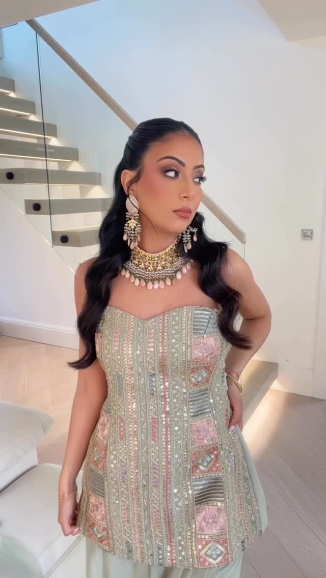 Post 2 by Saashi London® on Instagram (video)