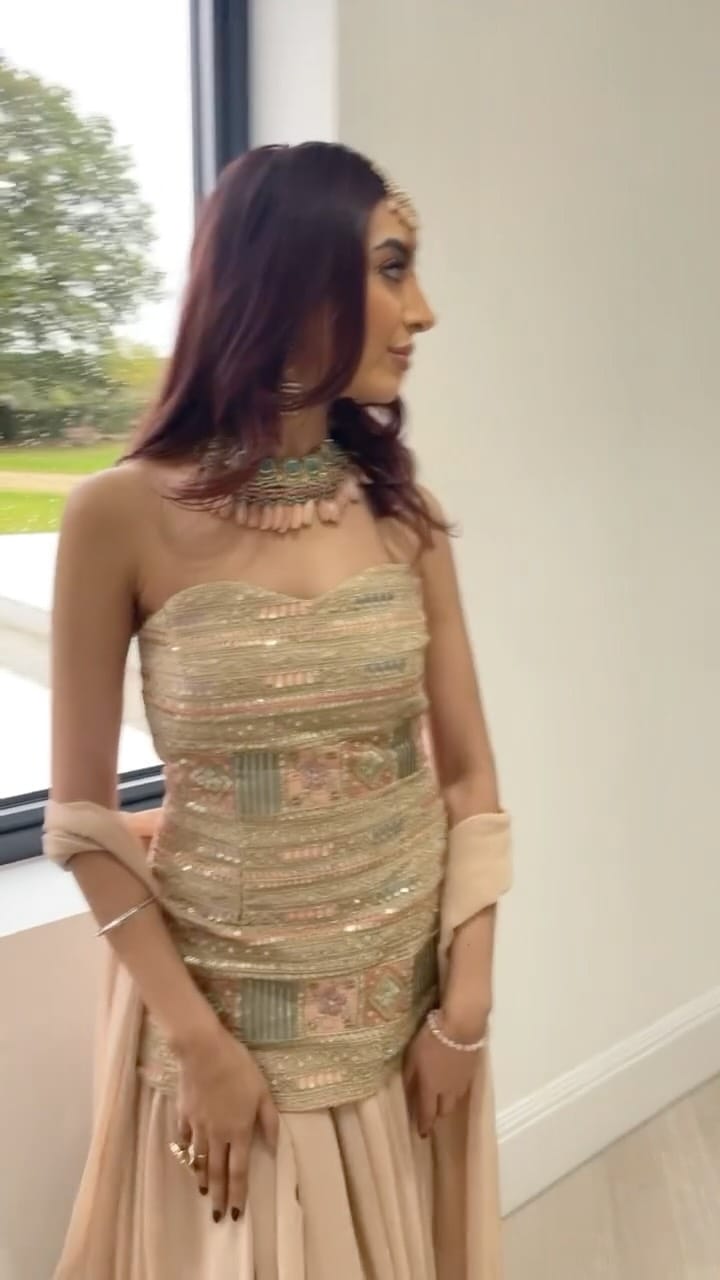 Post 1 by Saashi London® on Instagram (video)