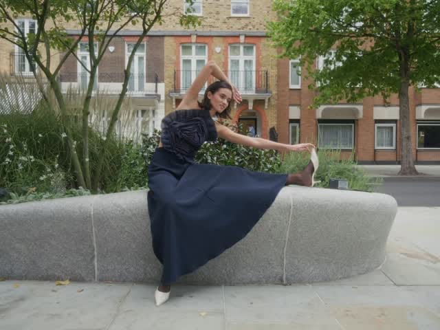 Post 7 by VIOLANTE NESSI on Instagram (video)