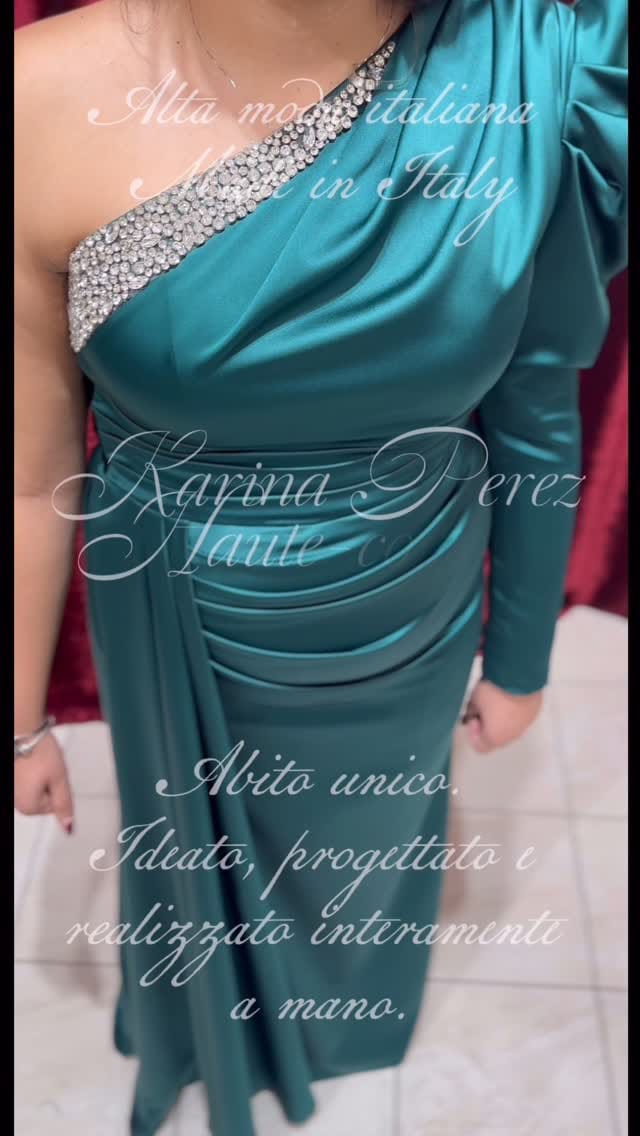Post 6 by Karina Perez on Instagram (video)