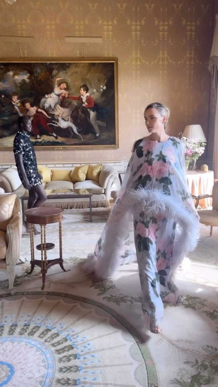 Post 9 by Sarah Morrissey Content Creator/Fashion Model on Instagram (video)