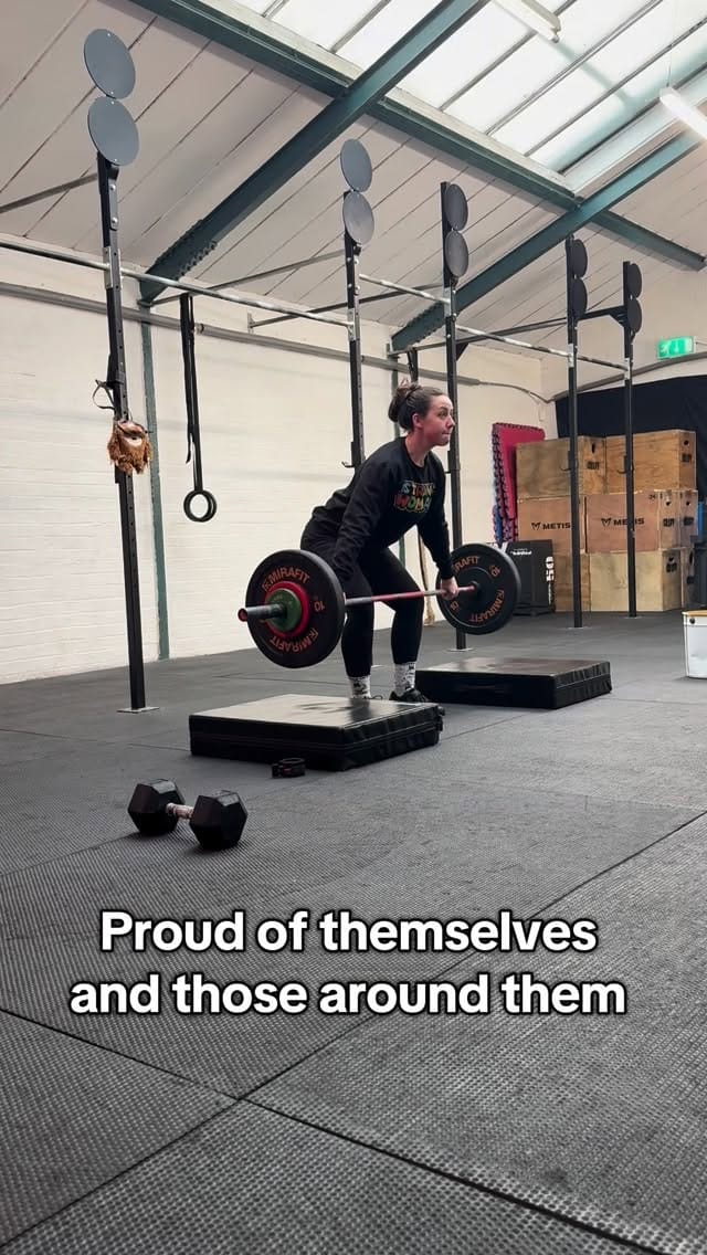 Post 4 by Smash & Pass Gymwear on Instagram (video)