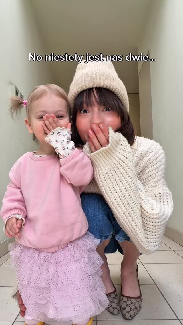 Post 5 by Amelia Wnęk on Instagram (video)