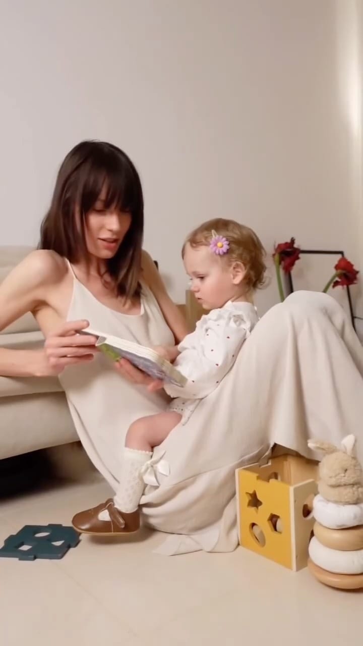 Post 8 by Amelia Wnęk on Instagram (video)