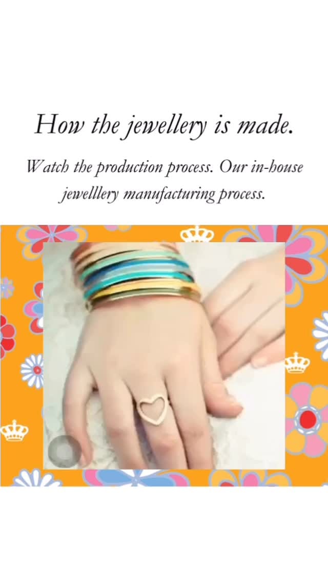 Post 4 by Anna Lou of London on Instagram (video)