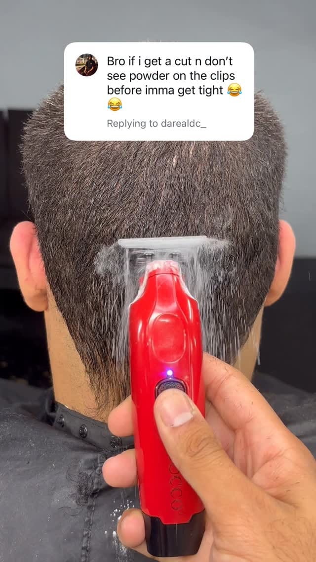 Post 4 by RI BARBER David Narvaez on Instagram (video)