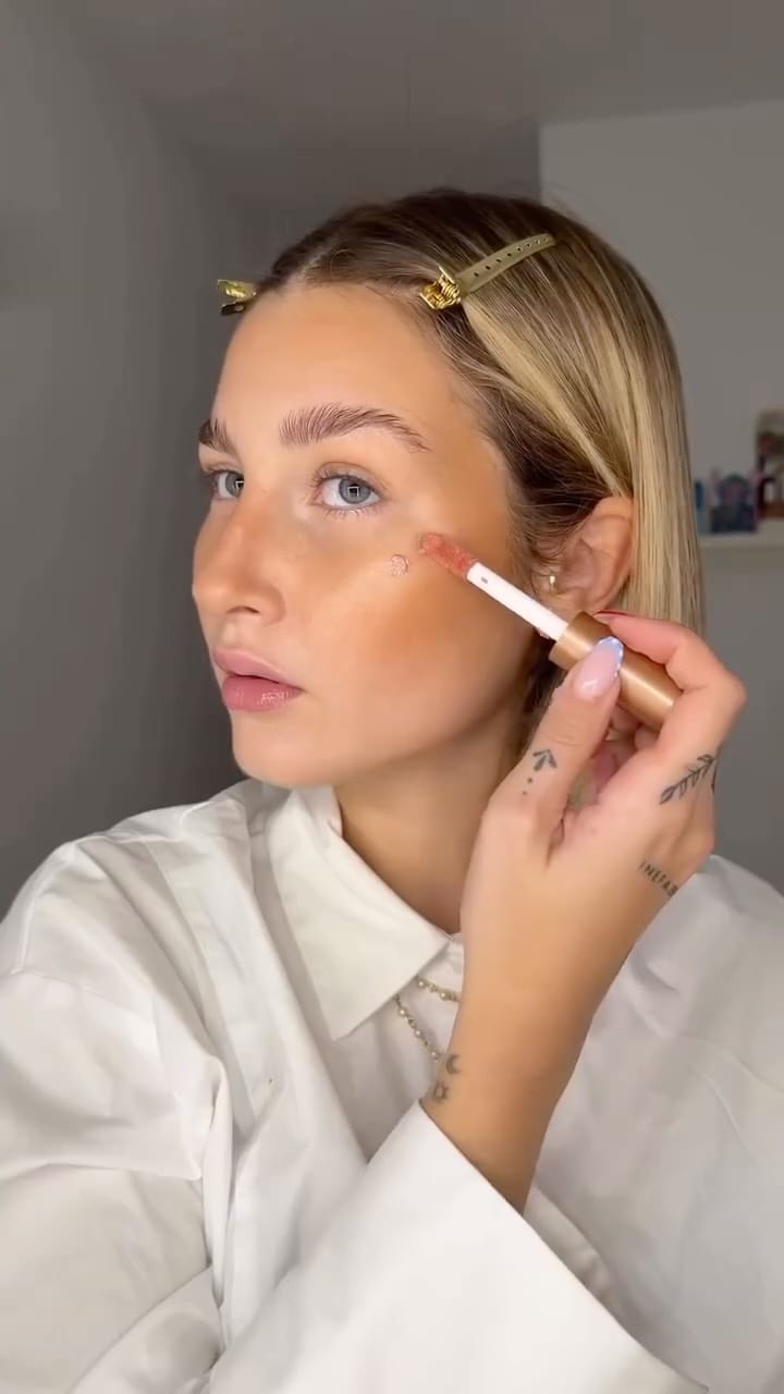 Post 5 by Rimmel London España on Instagram (video)