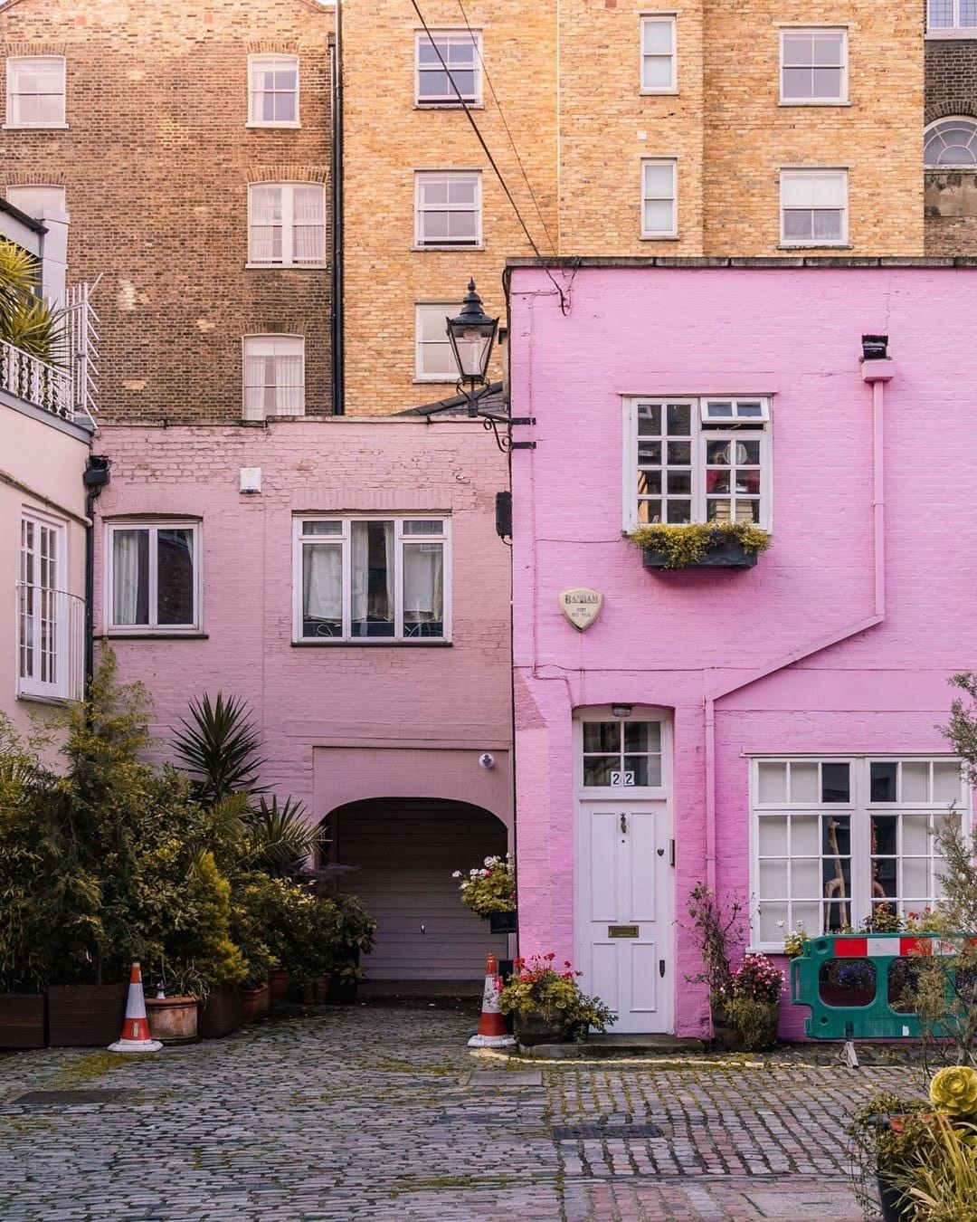 Post 10 by Crabtree & Evelyn London on Instagram (image)