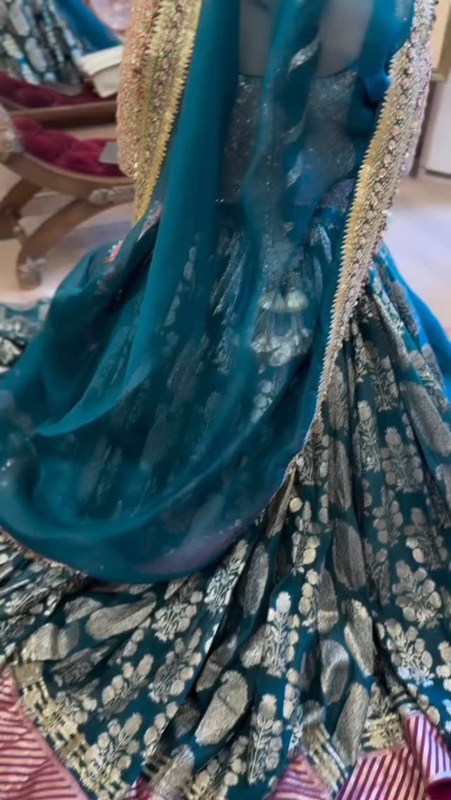 Post 8 by Areej Zahra on Instagram (video)