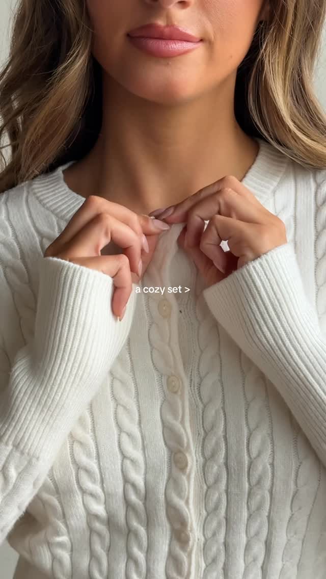 Post 2 by Astoria Activewear on Instagram (video)