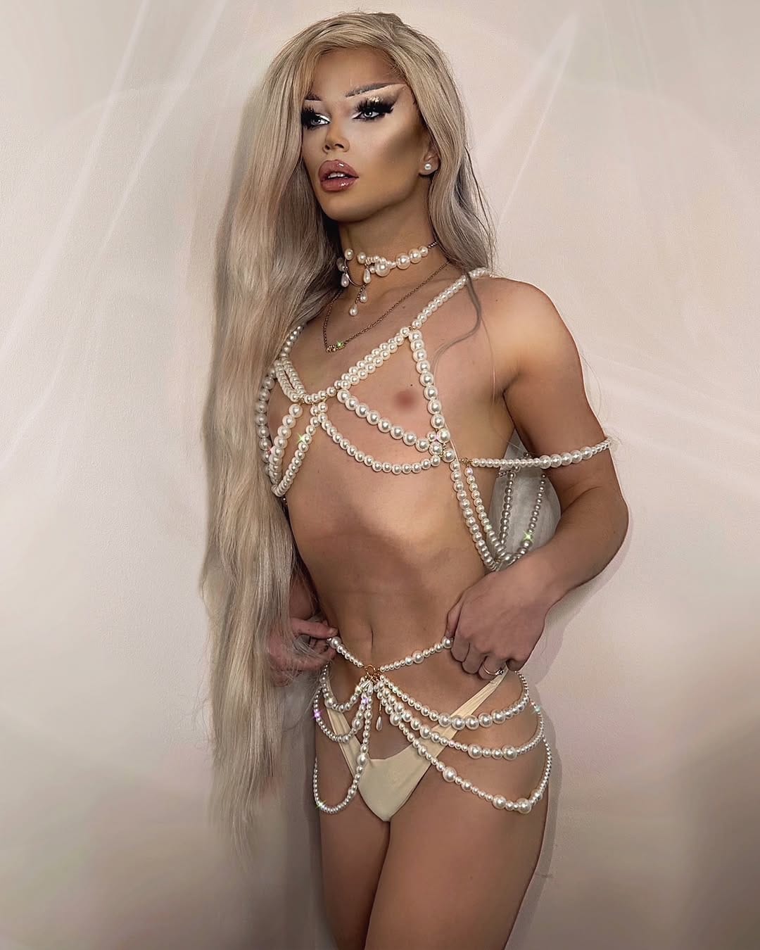 Post 9 by Toni the doll•™️ on Instagram (image)