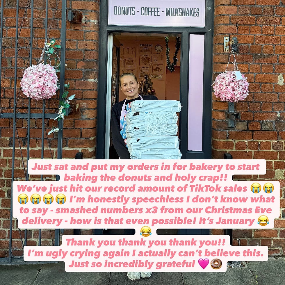 Post 10 by DONUTS, MUFFINS, COOKIE PIES & COOKIES, COFFEE, MILKSHAKES🌱💗 on Instagram (image)
