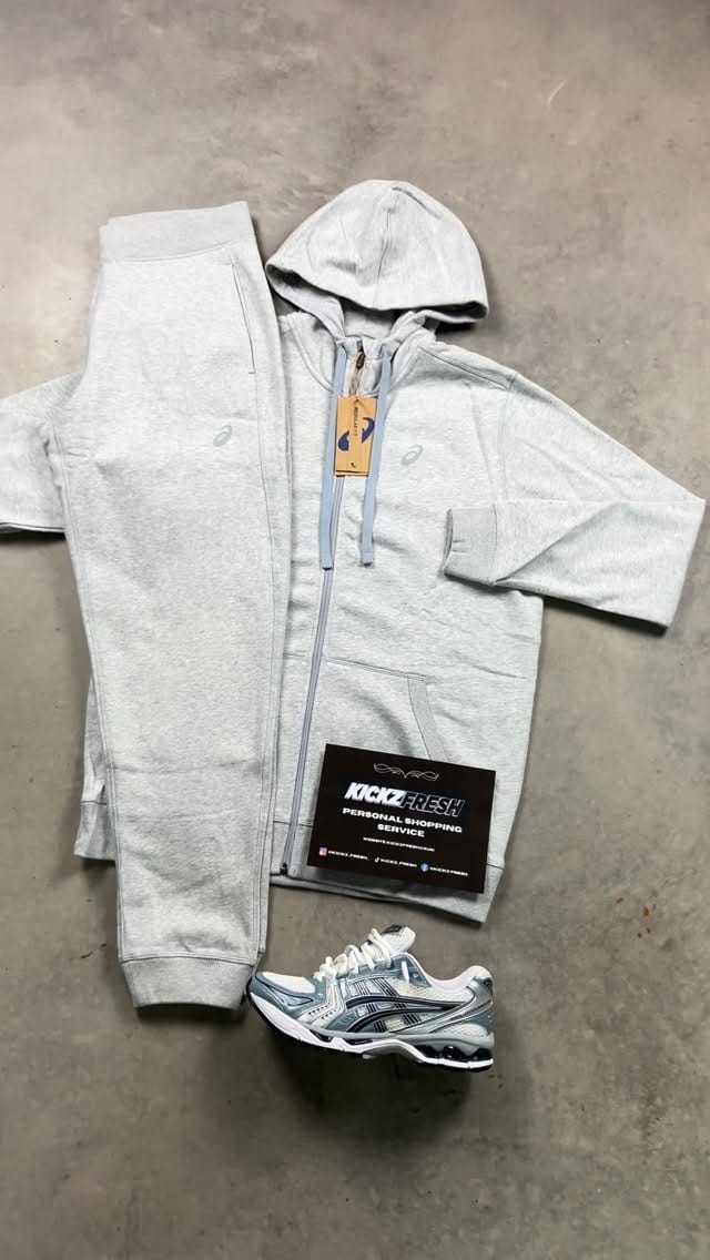 Post 5 by Kickz Fresh Offical on Instagram (video)