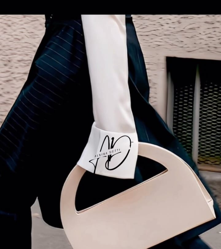 Post 10 by Albina Dotti on Instagram (video)