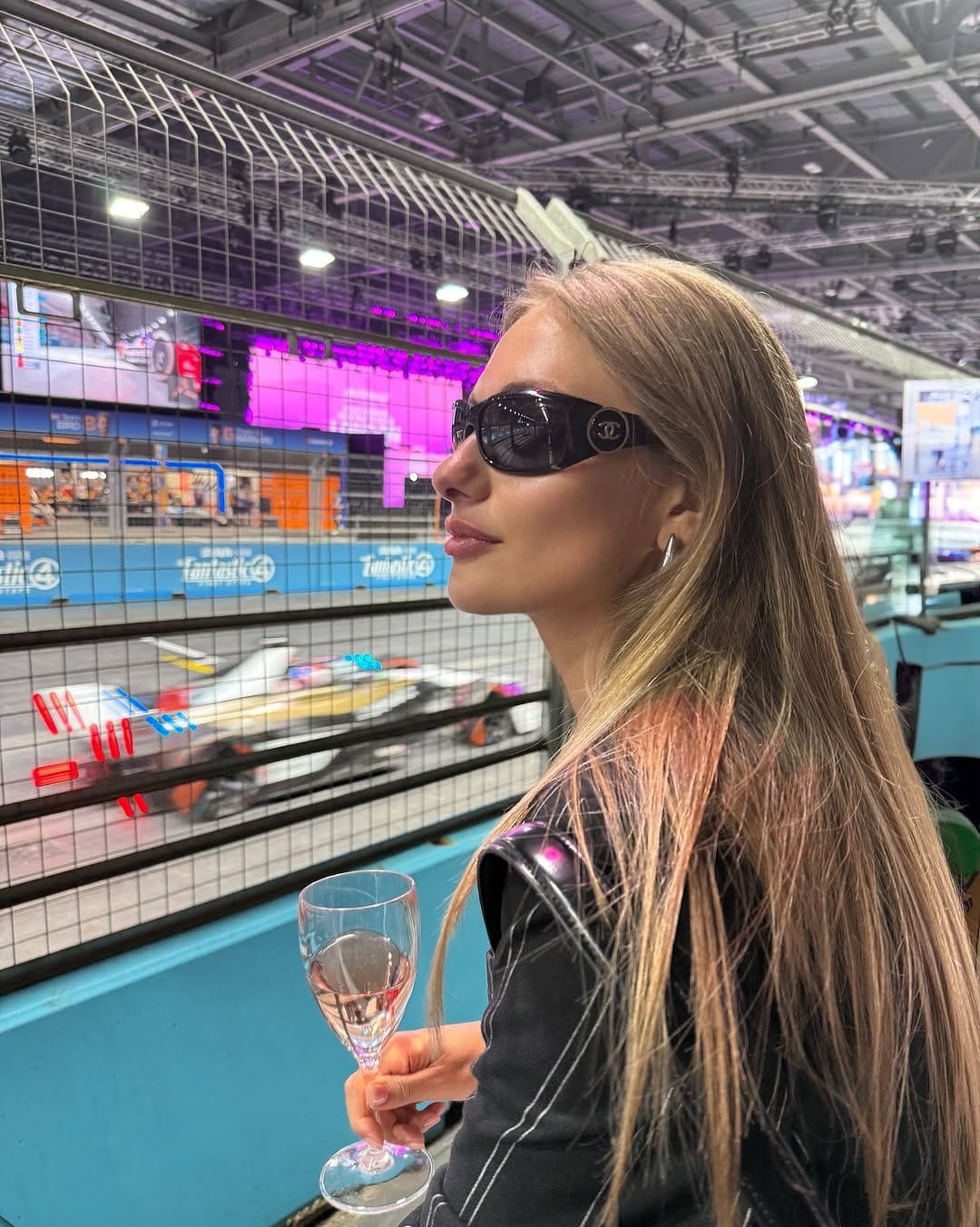 Post 10 by Raluca Mos on Instagram (carousel)