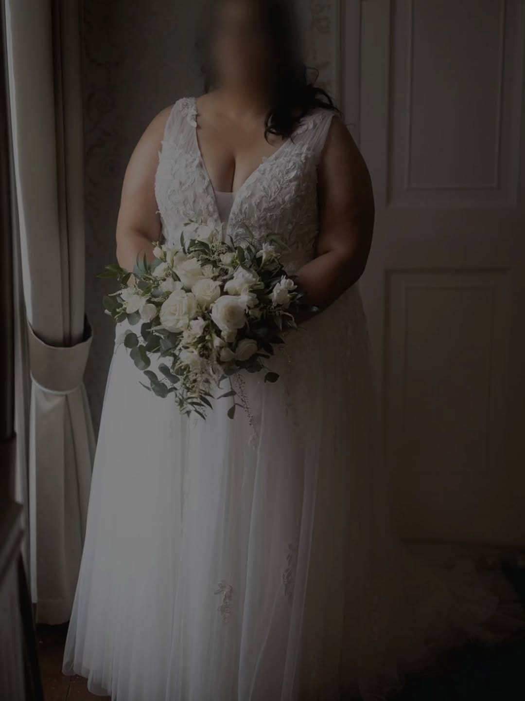 Post 3 by WEDDING & BRIDESMAID DRESSES on Instagram (carousel)