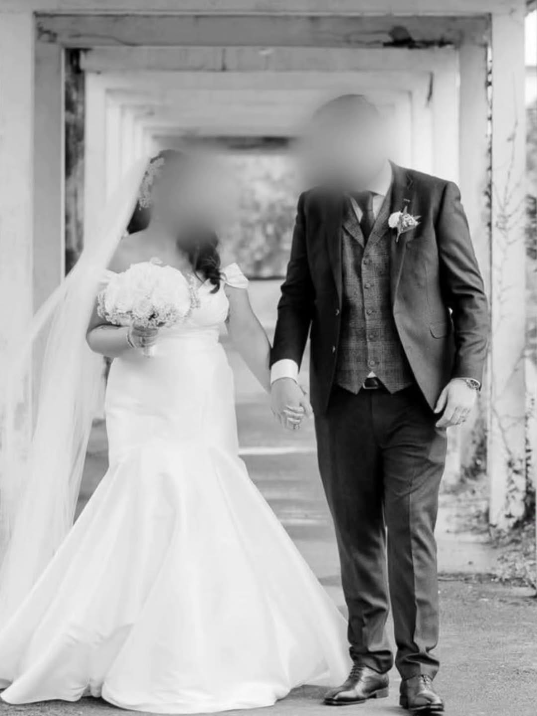 Post 6 by WEDDING & BRIDESMAID DRESSES on Instagram (carousel)
