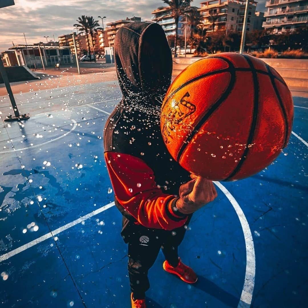 Post 10 by Usman Ansar on Instagram (image)